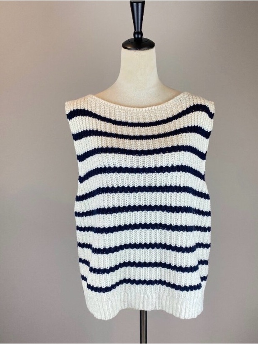 NWOT Abercrombie & Fitch Sweater Tank Women's Size Large - Blue and Off White